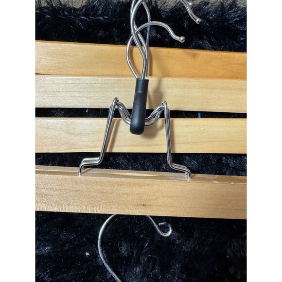 Vintage Wooden Skirt/Pant Hangers With Metal Clips & Swivel Hooks Set Of 7 - Picture 2 of 4